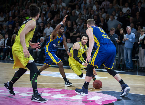 故事远未结 故事远未结